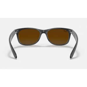 Ray Ban New Wayfarer Flash RB2132 Flash + Black Frame Green Flash Lens Sunglasses